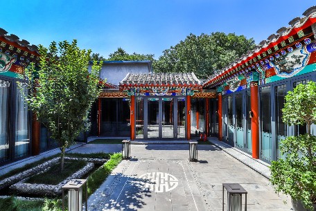 北京四合院与城市规划的反思：保护与发展的平衡术